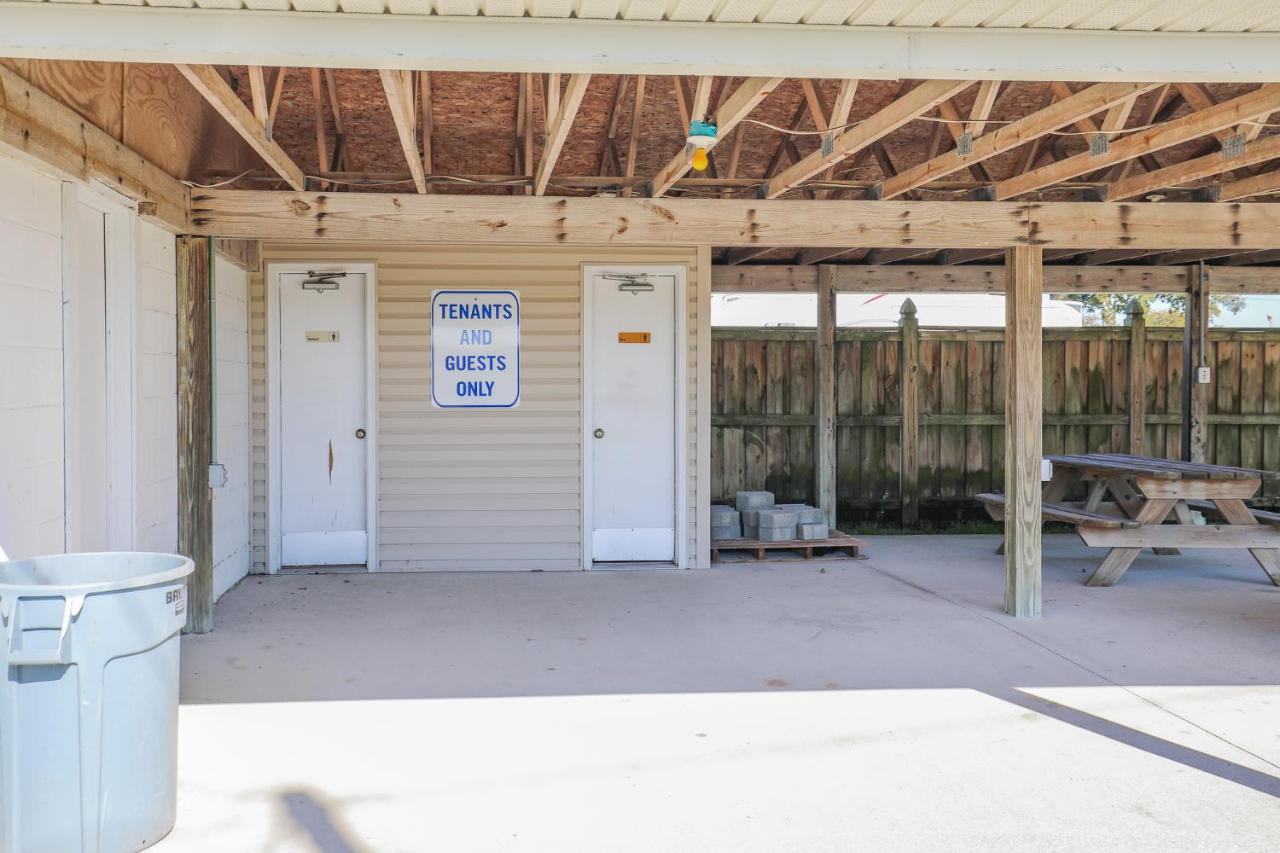 Model Home Near Camp Lejeune With Water View Sneads Ferry Εξωτερικό φωτογραφία